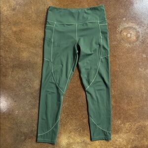 Zyia Leggings-Deep green, size 12, like new 💚